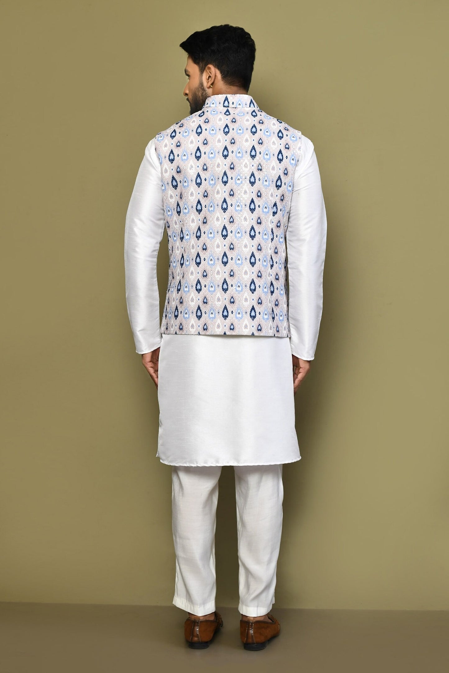 Designer Jacket In White