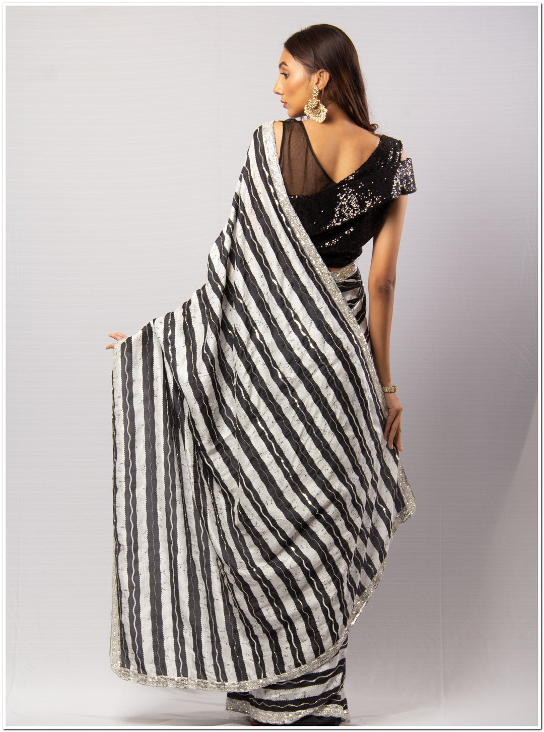 Black & White Sequence Saree With Blouse  Piece.