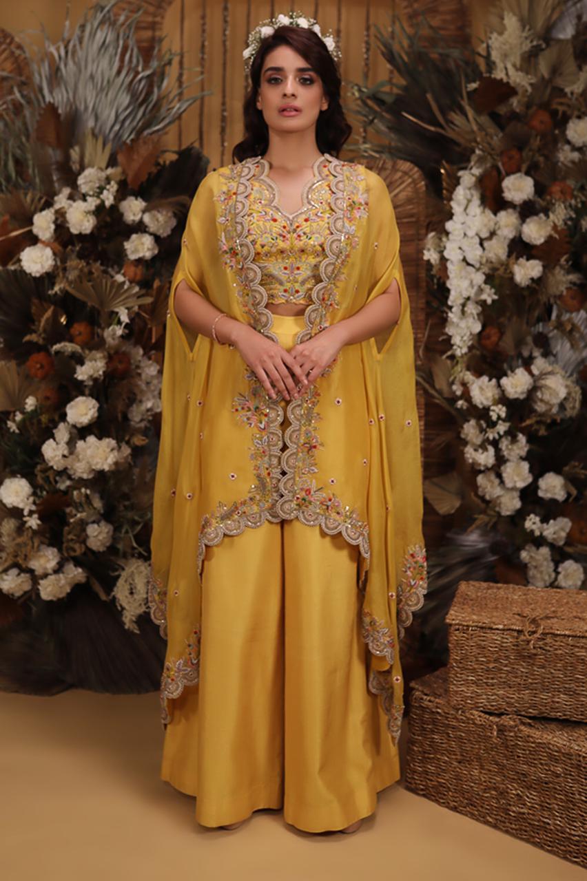 Indo	- western	wedding	outfit	trends	2021 - Simaaya