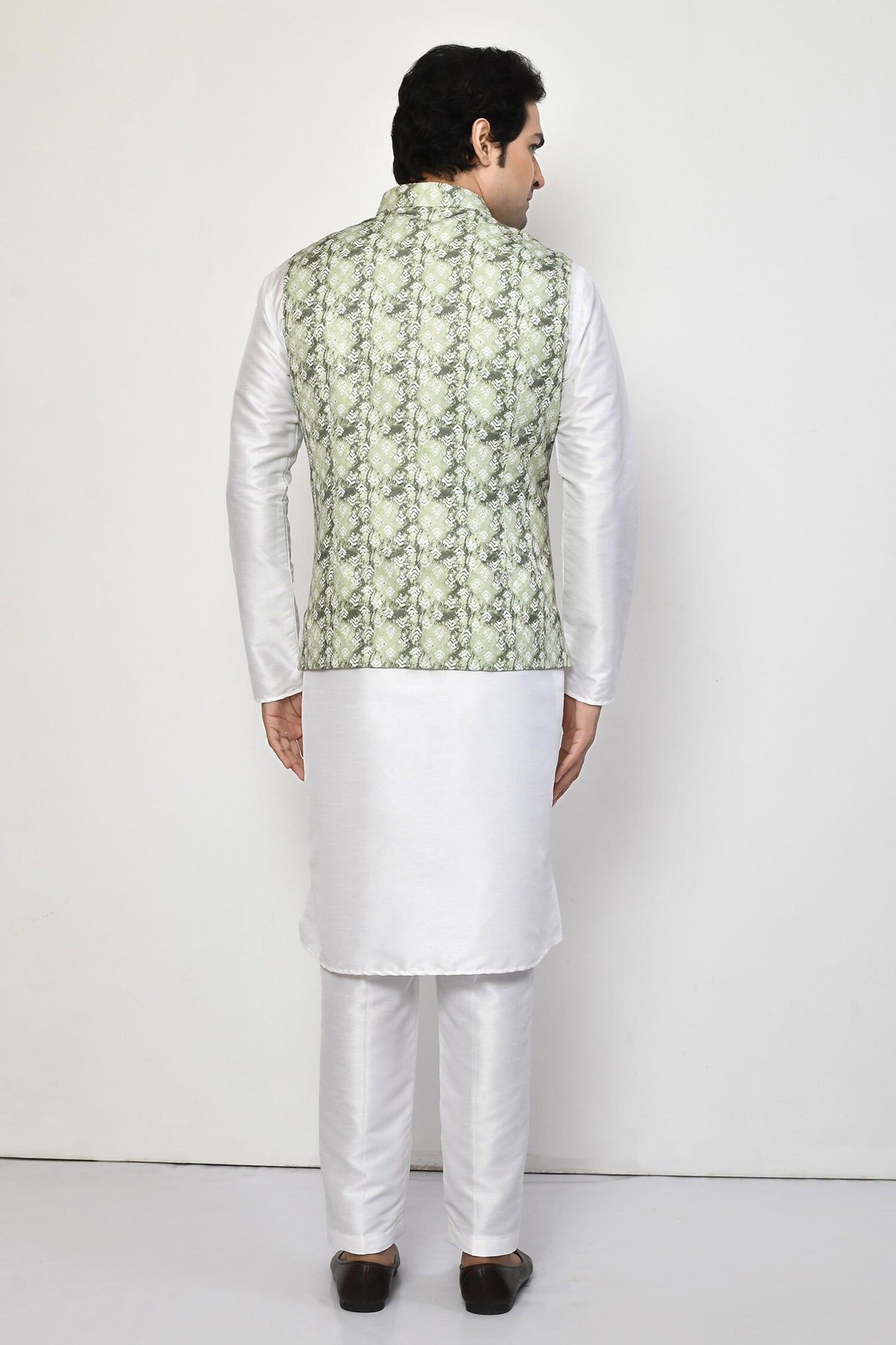 Designer Jacket In Green