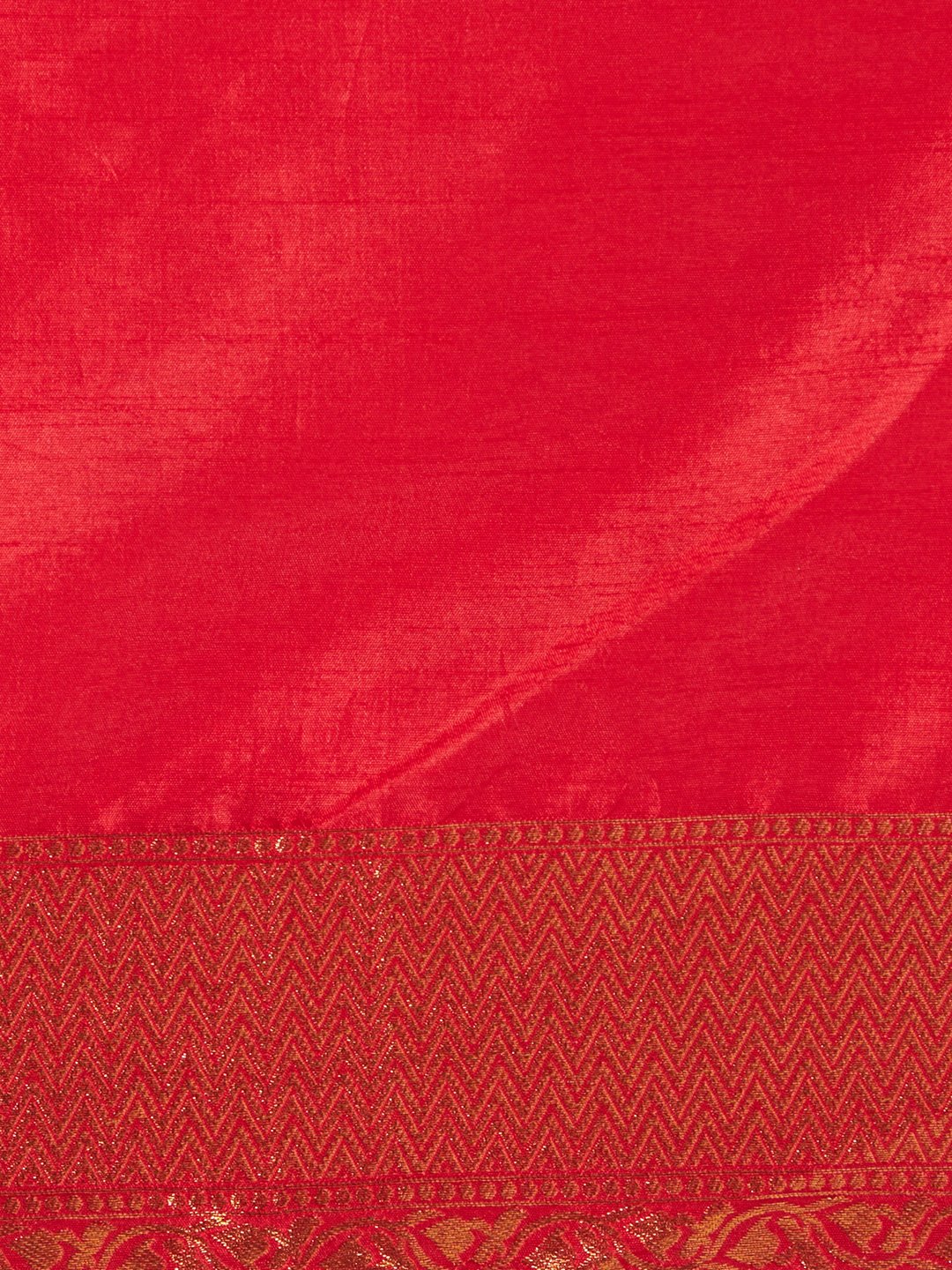 Traditional Silk Saree In Beige and Red Color