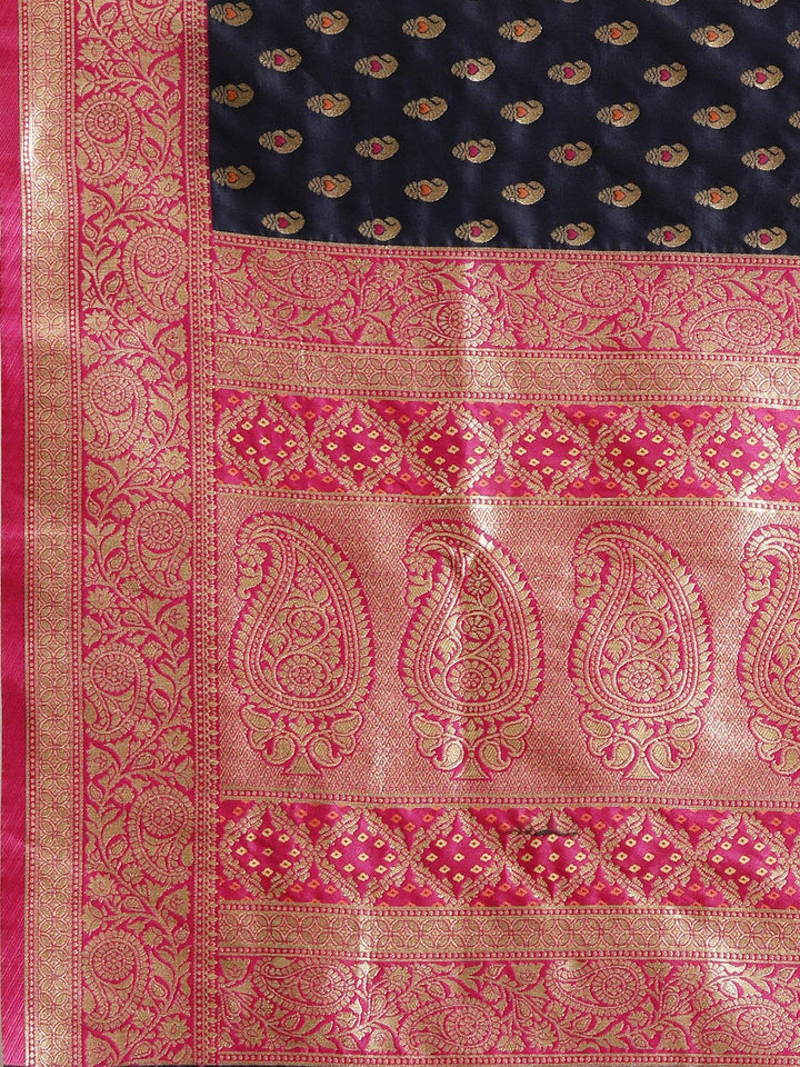 Kanjivaram Navy  Blue Silk Saree With Golden Pattern