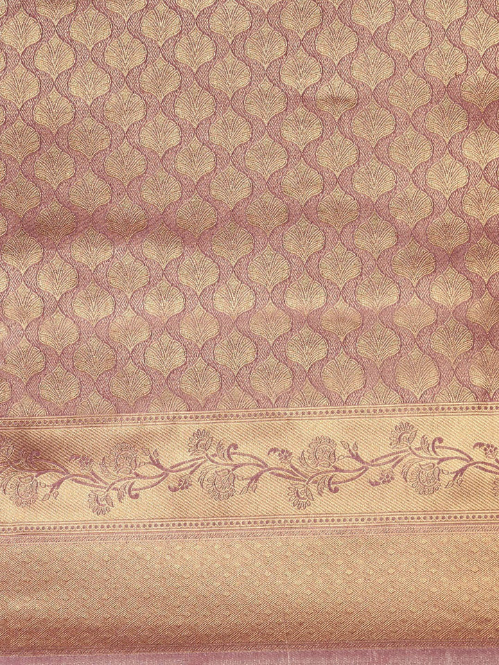 Kanjivaram Lavender Silk Saree With Golden Pattern