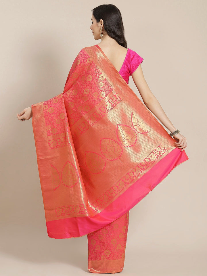 Kanjivaram Pink Silk saree With Floral Pattern