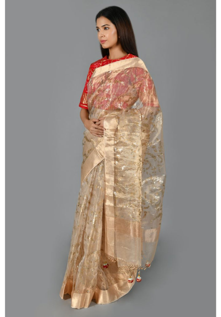 Festive/ Party/ Sangeet/ Wedding Brocade Work Saree In Silver Color
