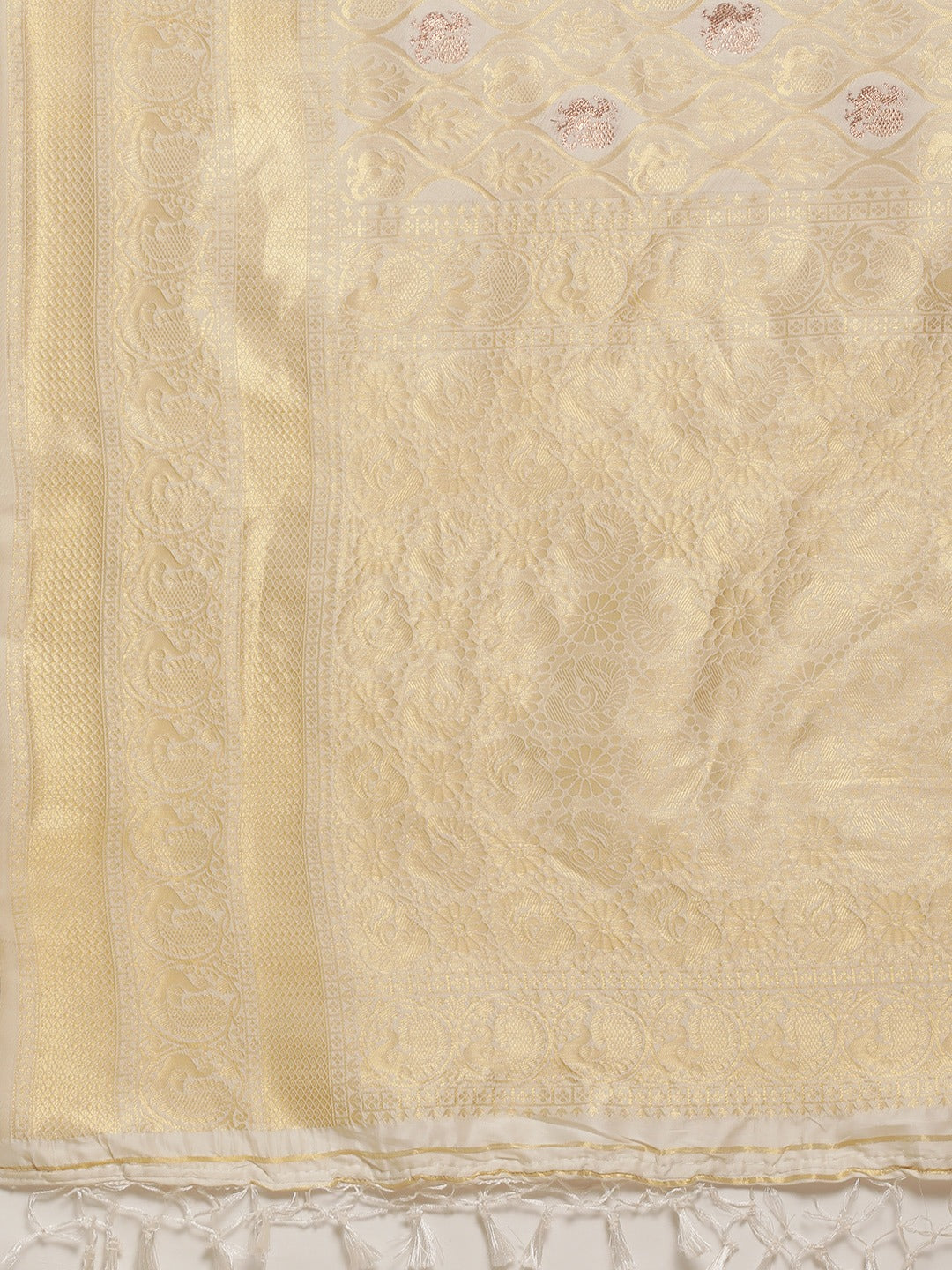 Kanjivaram White Silk Saree With Floral Pattern