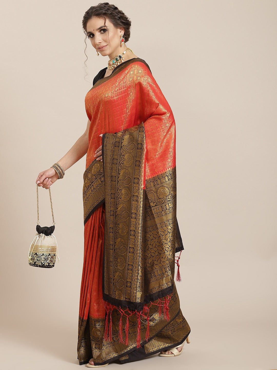 Kanjivaram Red Silk Saree With Golden Pattern