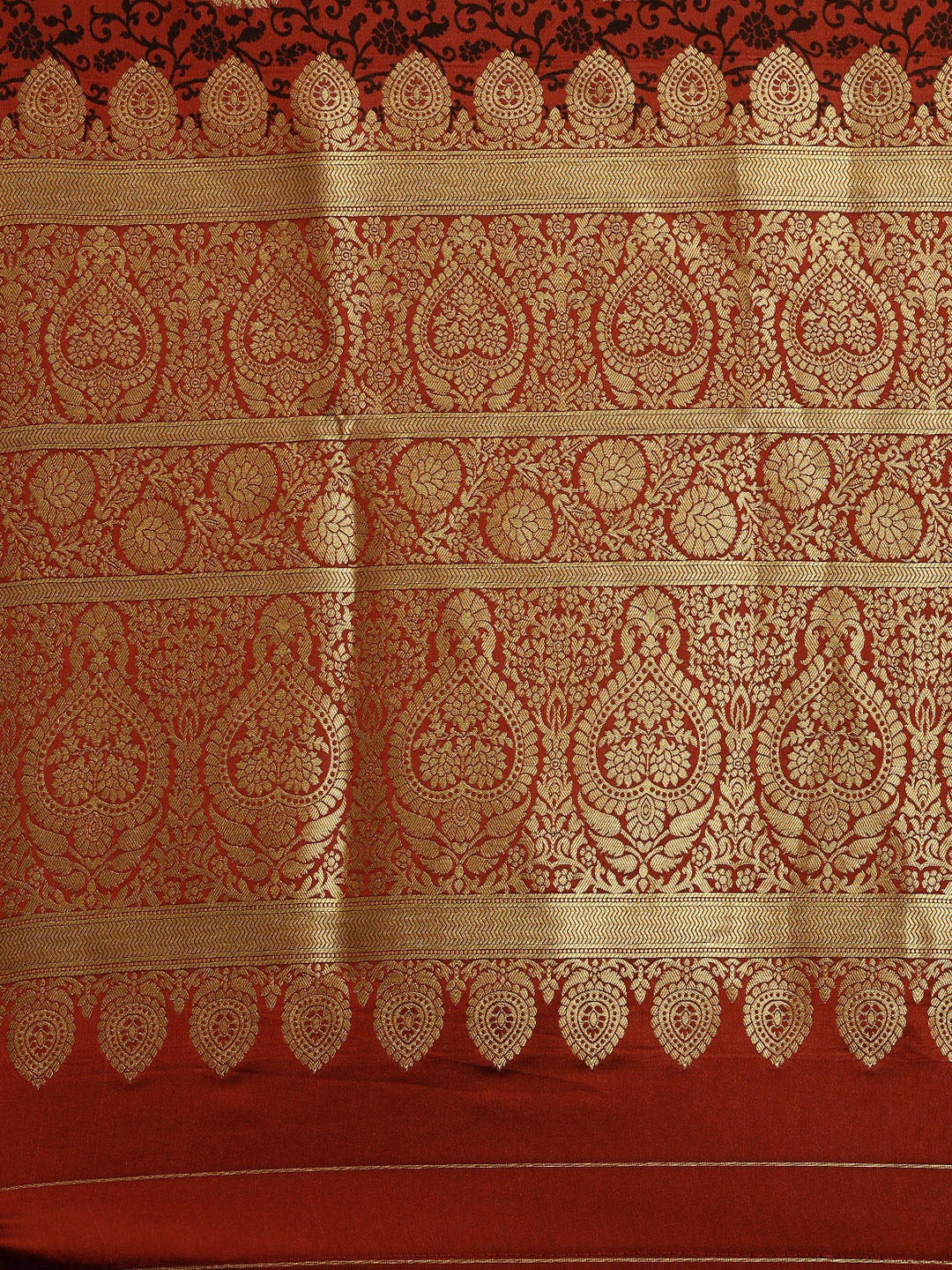 Kanjivaram  Maroon Silk Saree With Golden Pattern
