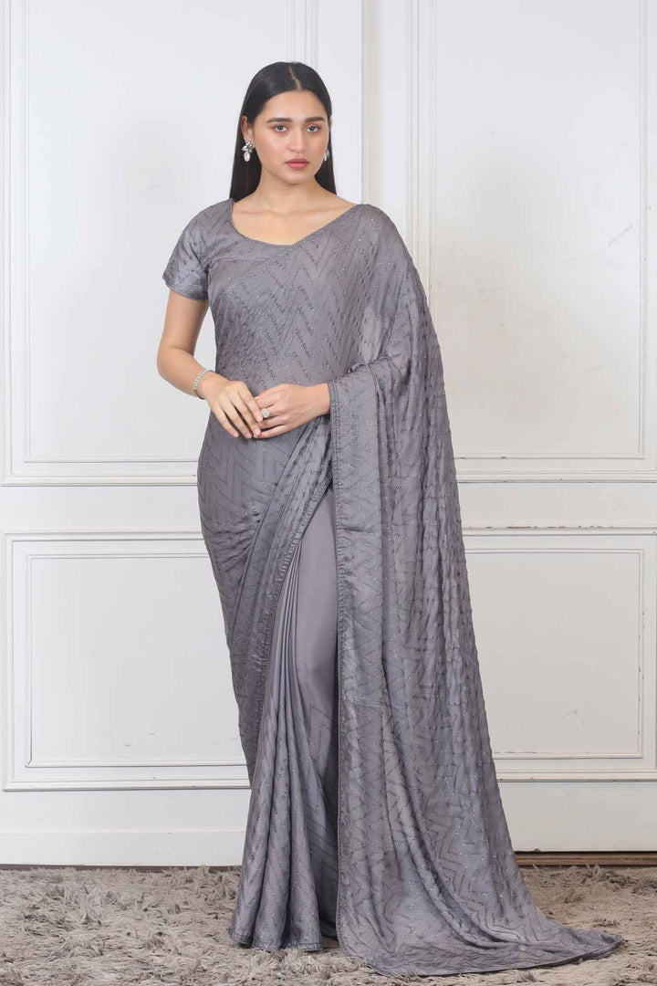 Saree in Grey color at online Simaaya