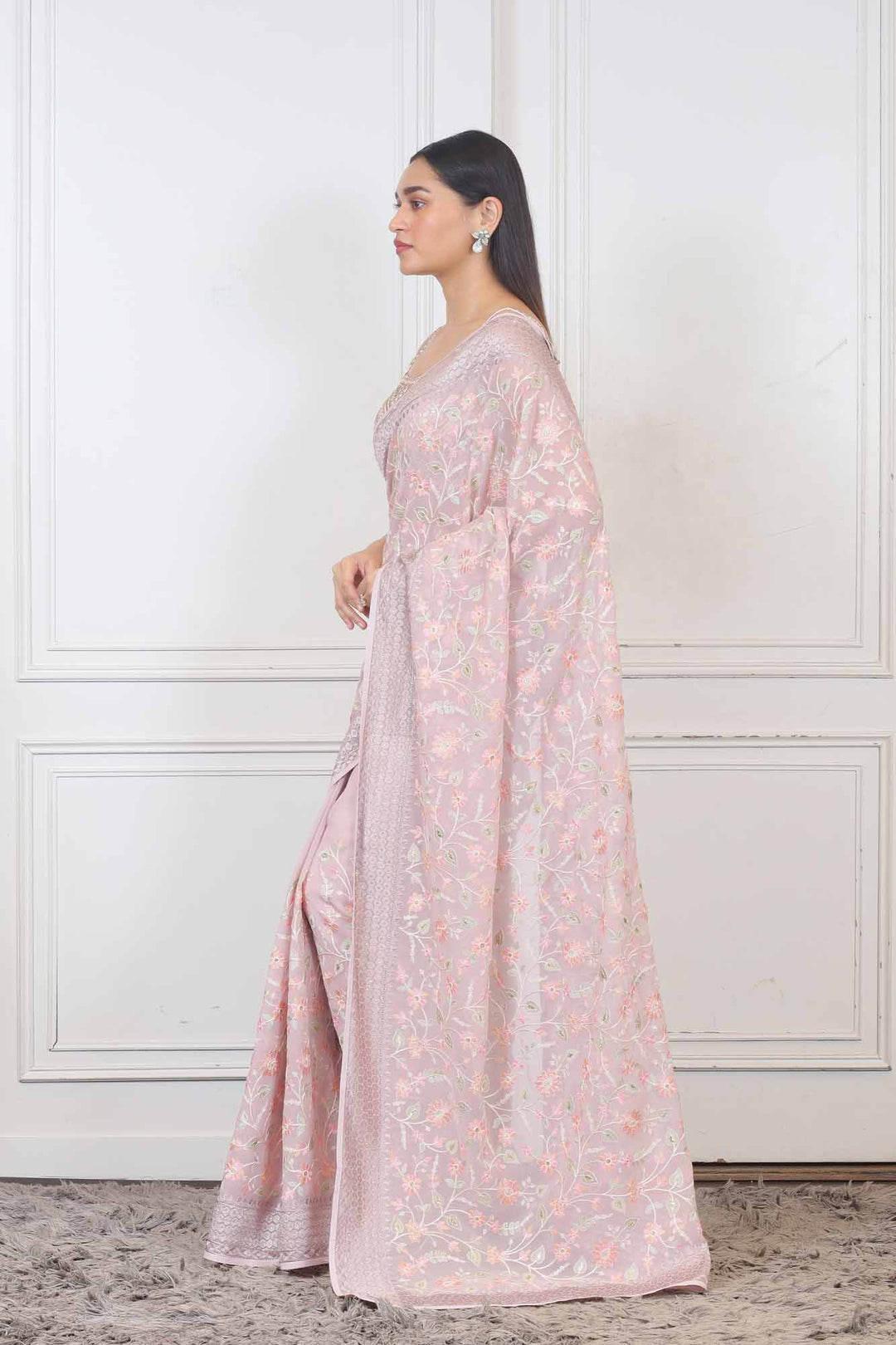 Saree in Peach color at online Simaaya