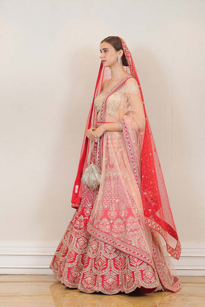 Wedding Lehenga in Pink color at online Simaaya
