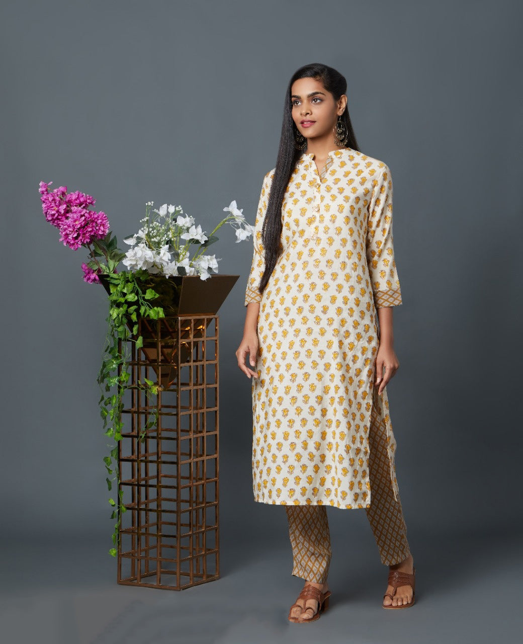 Evening/ Casual Wear Digital Print Work Tunic In Off White Color