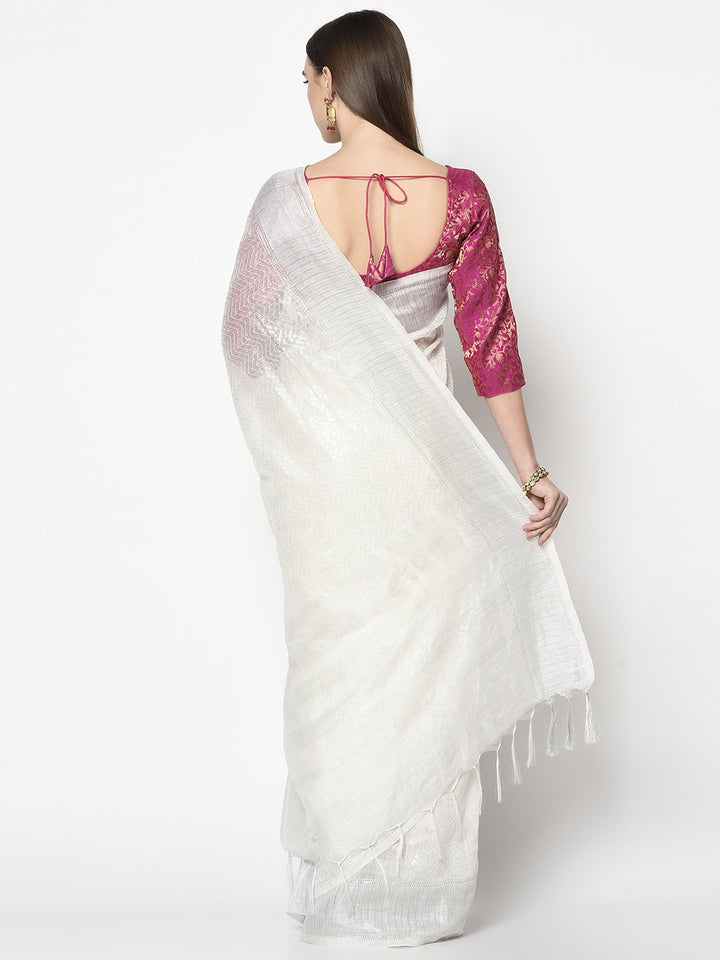 Handloom Saree In White Color